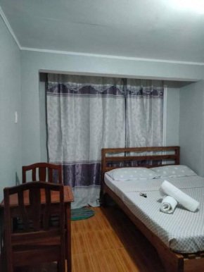Cardo's Front Beach Room